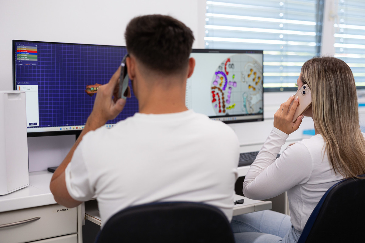 o-nama-cadcam-centar-interdent/RD2---Rok-Dezelak-RD2.si